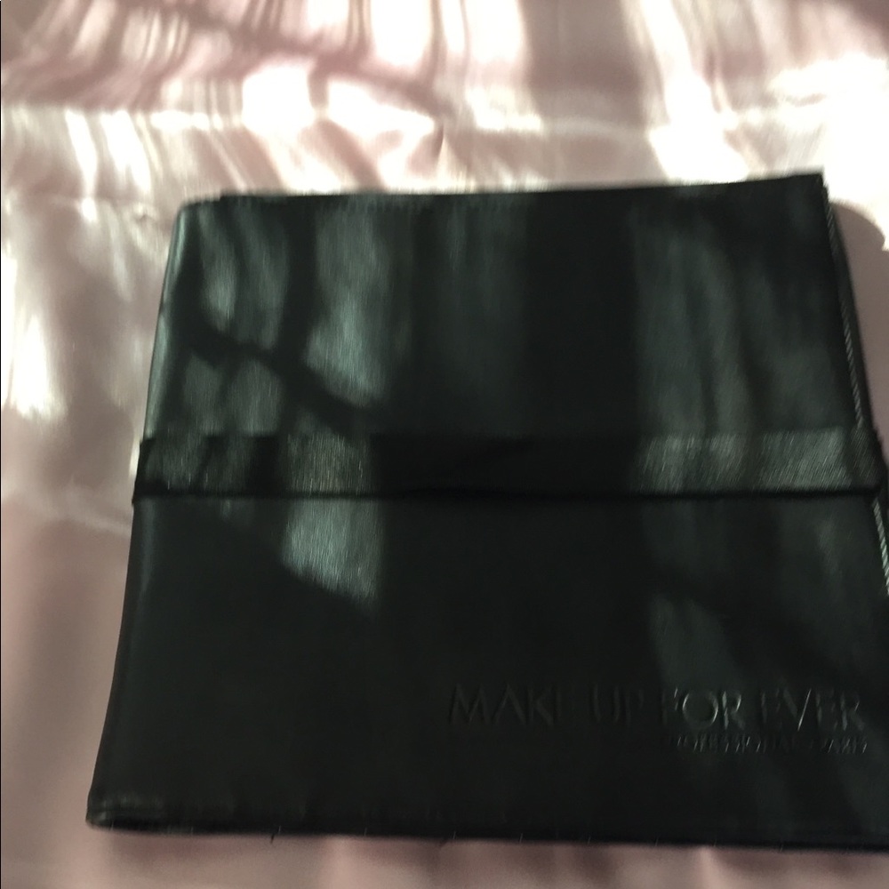 Makeup Forever brushfolio